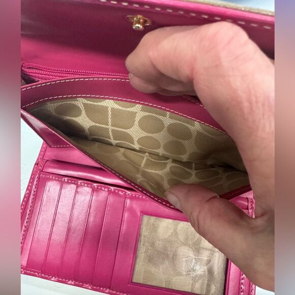 Kate Spade Spencer Bifold Wallet Gold sparkle - Picture 6 of 10